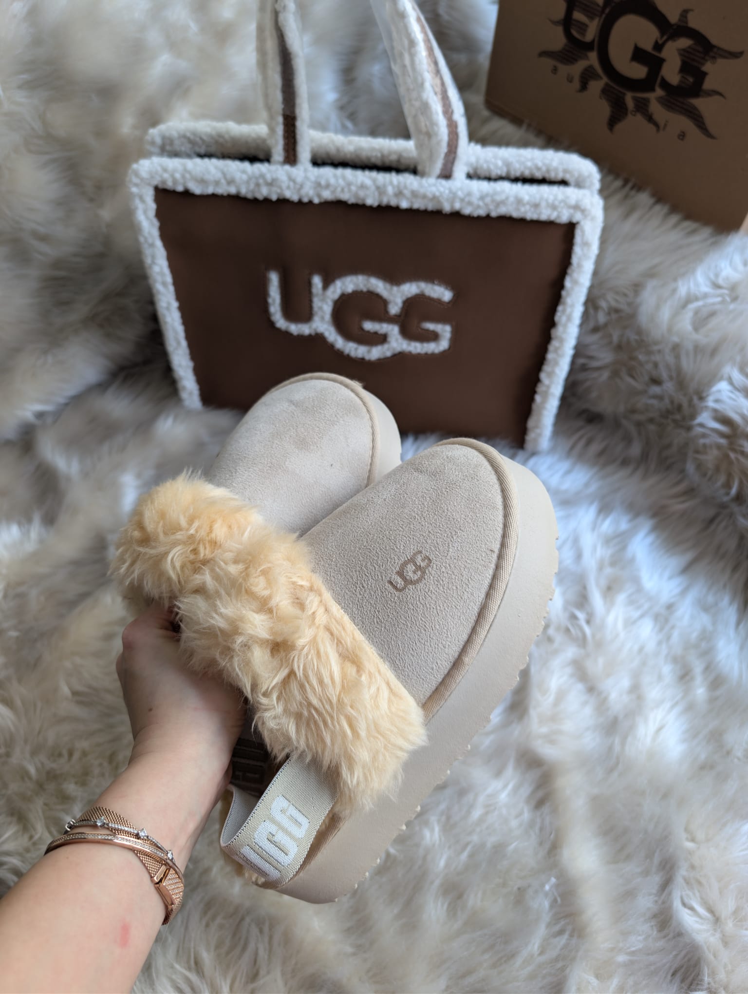 UGG FUNKETTE BEJ 🫶🏻