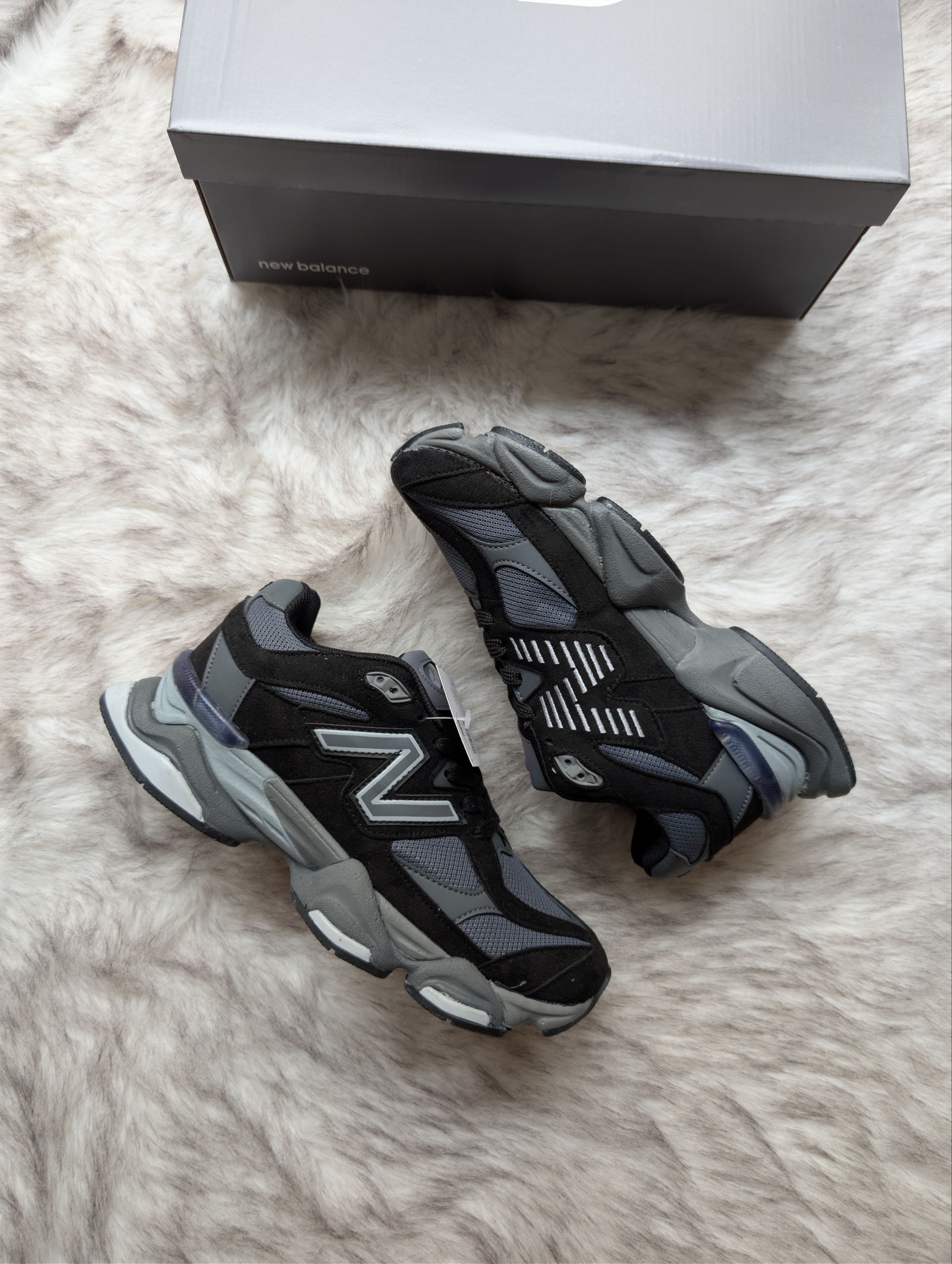 New Balance 9060 Castlerock Smoked Balck