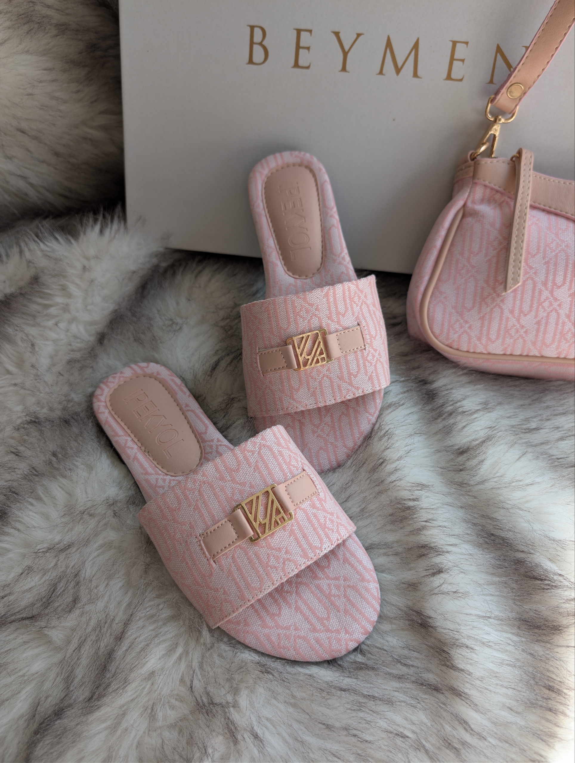 İpekyol Terlik Pembe